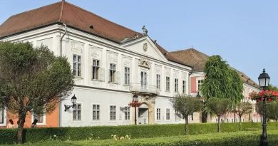 Szeptemberben, és októberben ingyenesen látogatható a váci Egyházművészeti Gyűjtemény!